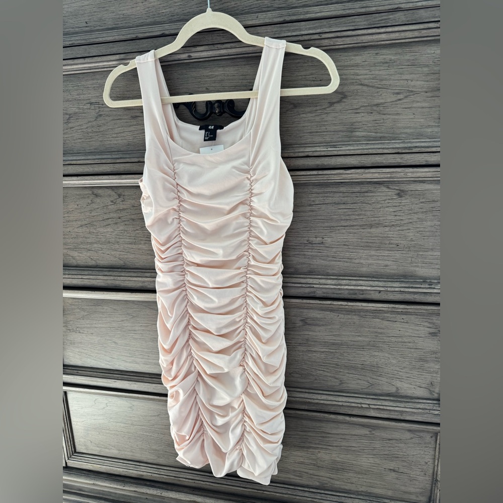 NEW H&M Cocktail Dress NWT Ruched Light Pink Sleeveless Small Mini Blush Peach … - Picture 4 of 11